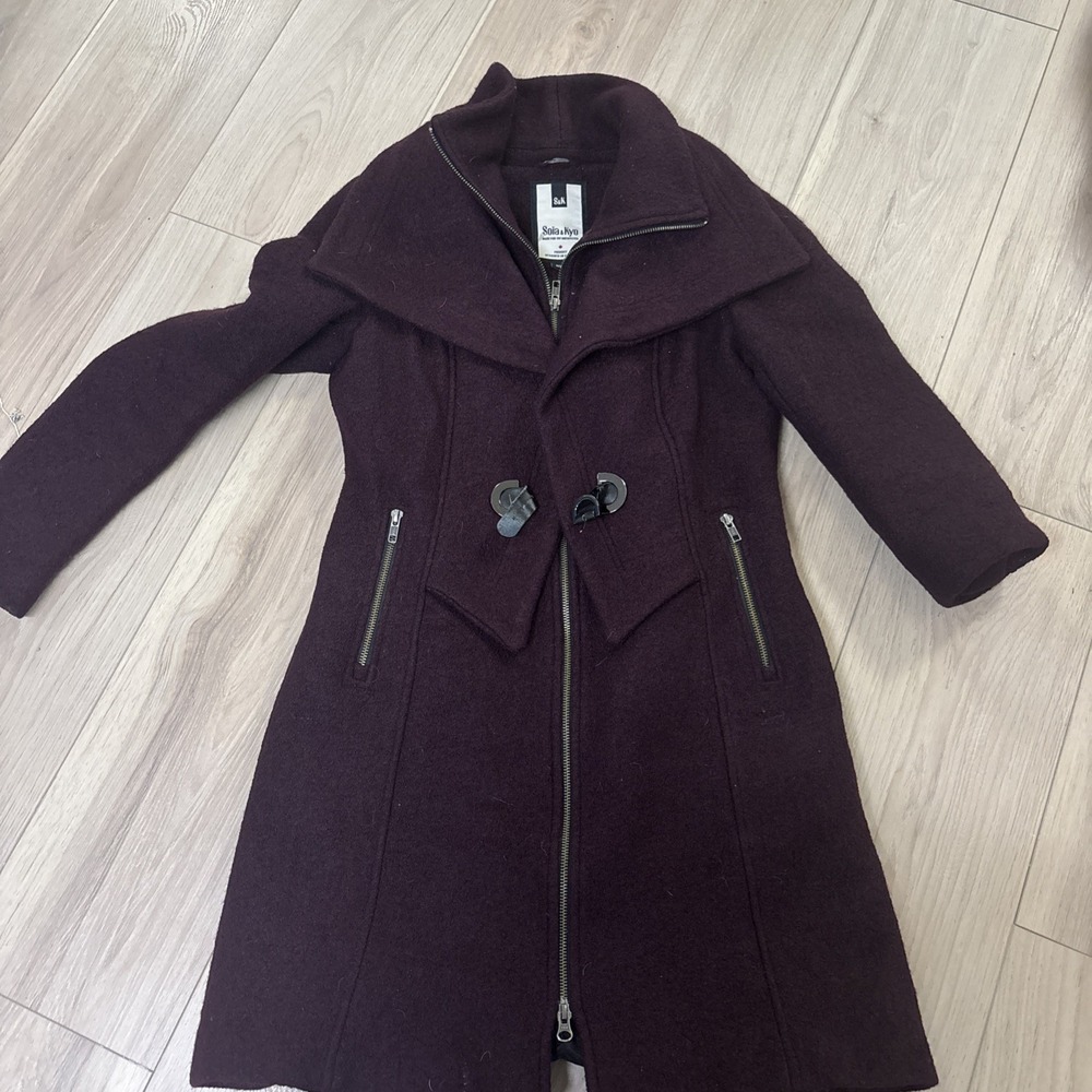 Soia And Kyo Women's Wool Blend Maroon Coat Size M Full Zip